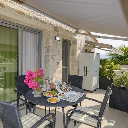 Cosy Pensjonat Analipsis (Messinia)